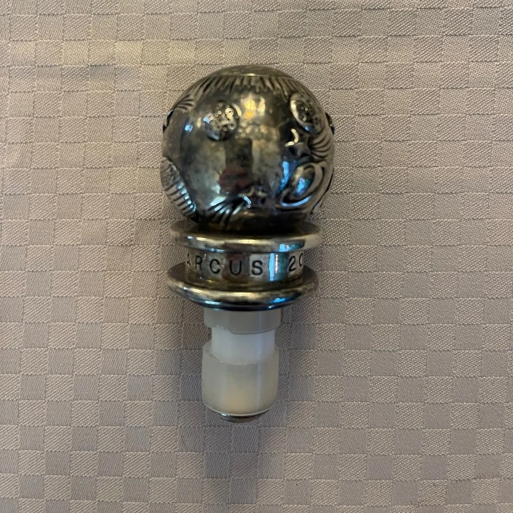Neiman Marcus 2001 silver-plated wine bottle stopper Out of this World Universe